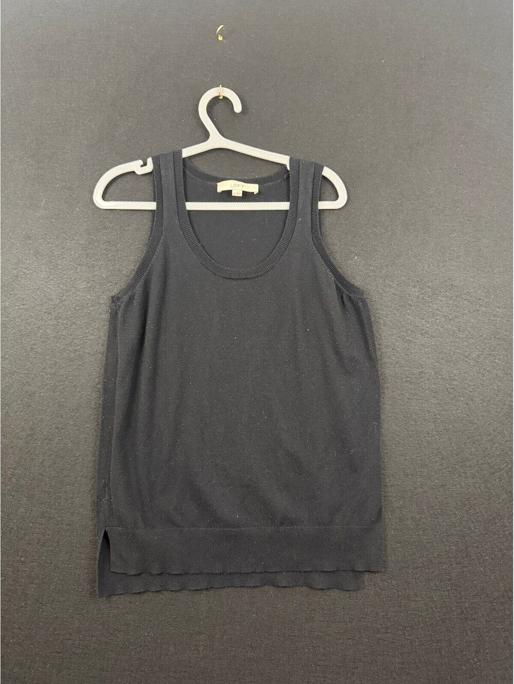 Ann Taylor LOFT Black Sleeveless Knit Tank Top Medium